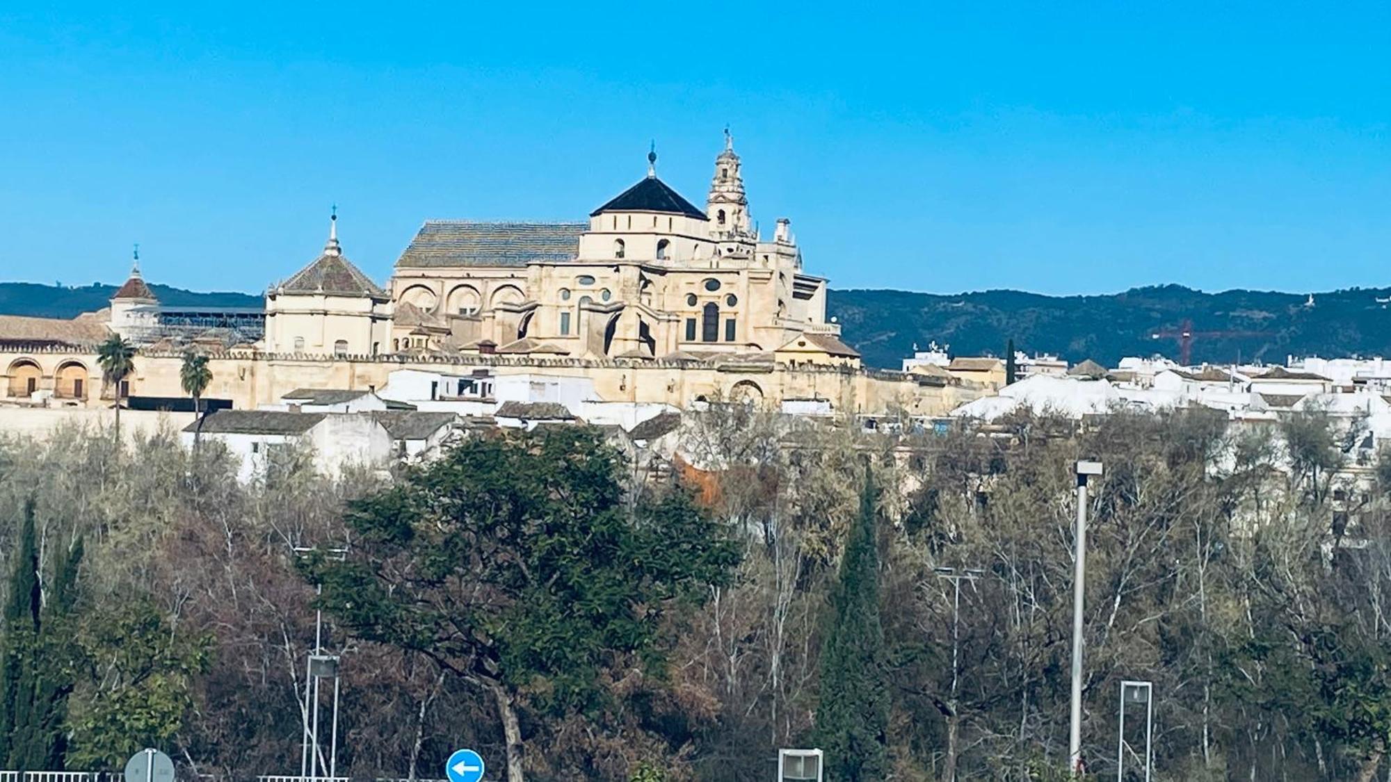 Duplex Junto Al Puente Romano Con Gran Terraza Y Parking Privado Córdoba Exterior foto